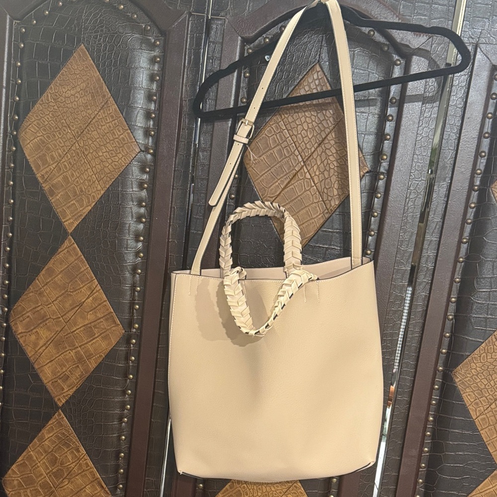 Jules Kae Beige Tote Bag - Picture 4 of 5